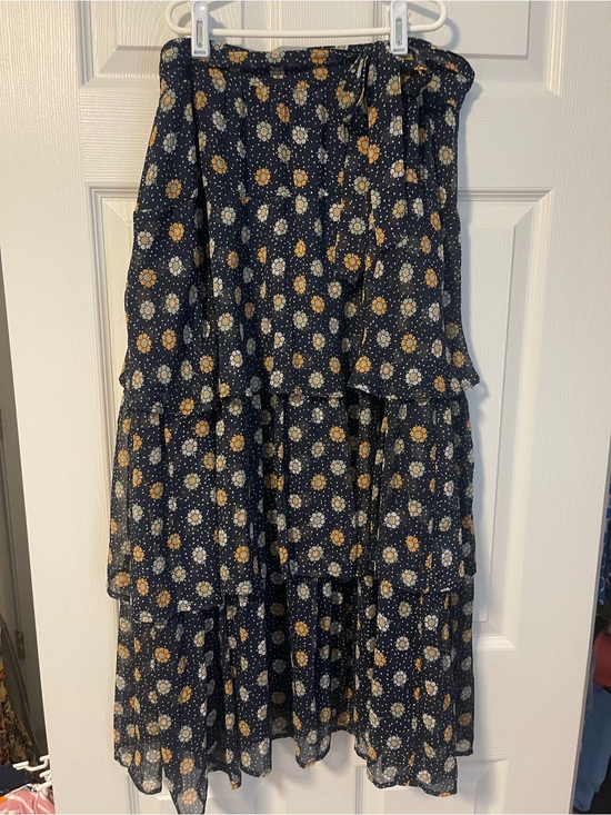 C Est. 1946 Dresses & Skirts - Navy Tiered Floral Skirt with Gold & White Flowers and tie belt